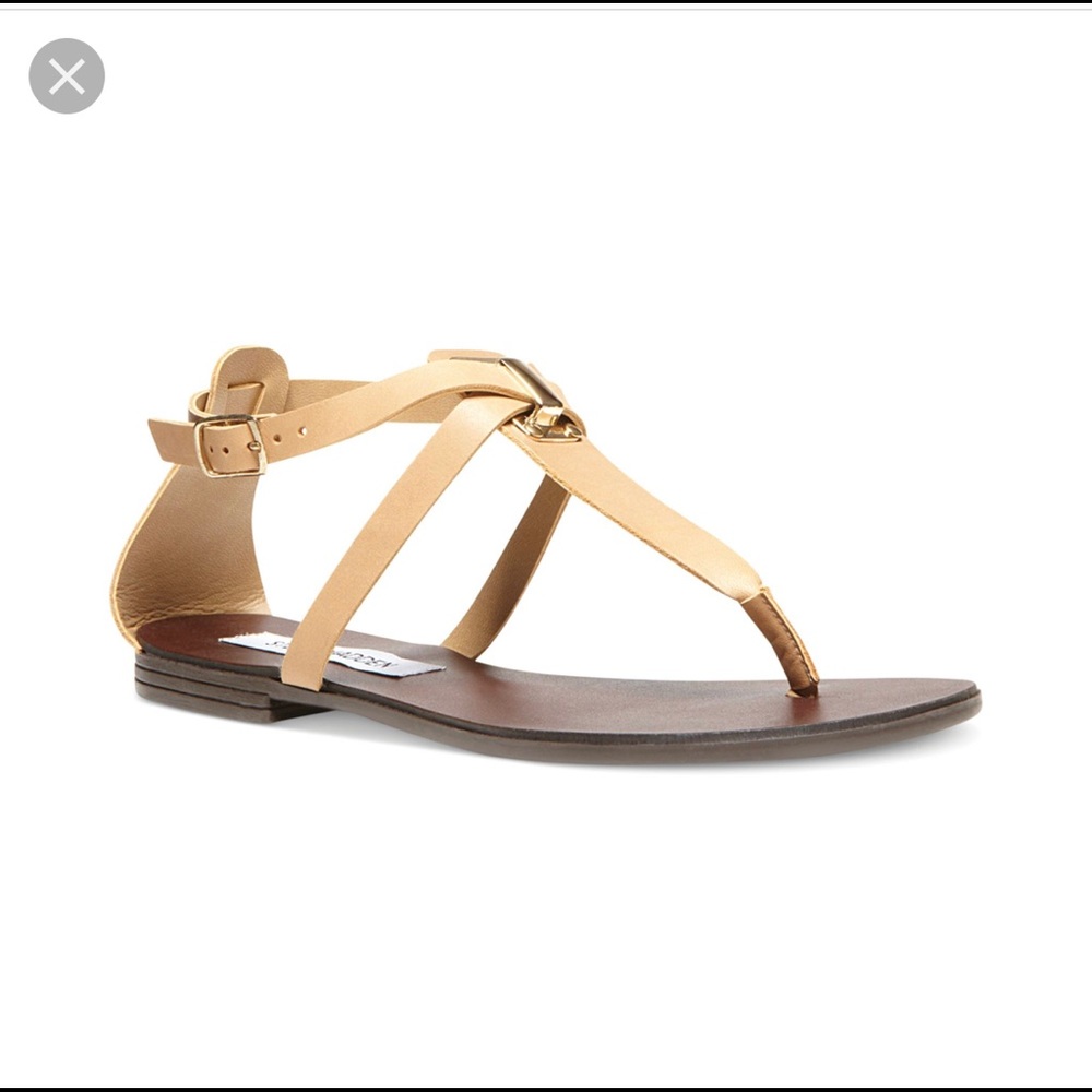 🔥NWT Kween Tan Leather flats🔥